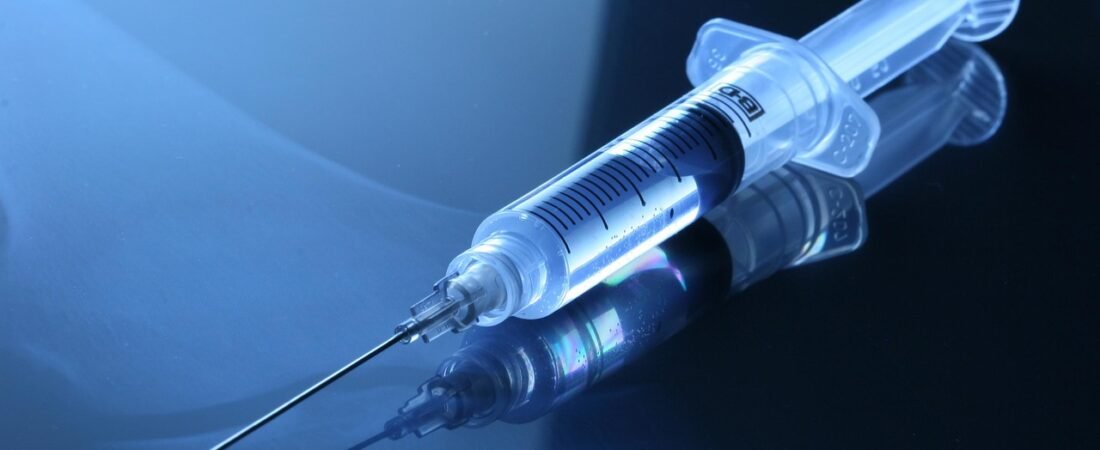 Vaccin Méningite à Bamako : Guide Complet pour Hajj et Omra 2025 – Où se Faire Vacciner, Coûts et Formalités